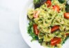 Jaka pasta do granatowych butów?
