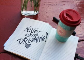 Jakim ściegiem wyszyć napis?